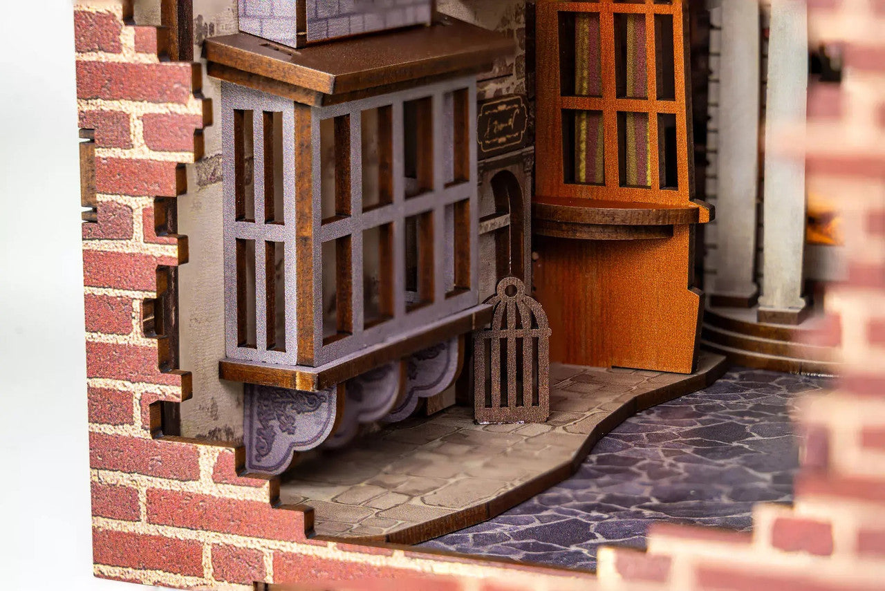 Revell 005309096 Tiny Adventures Book Nooks: Harry Potter - Diagon Alley