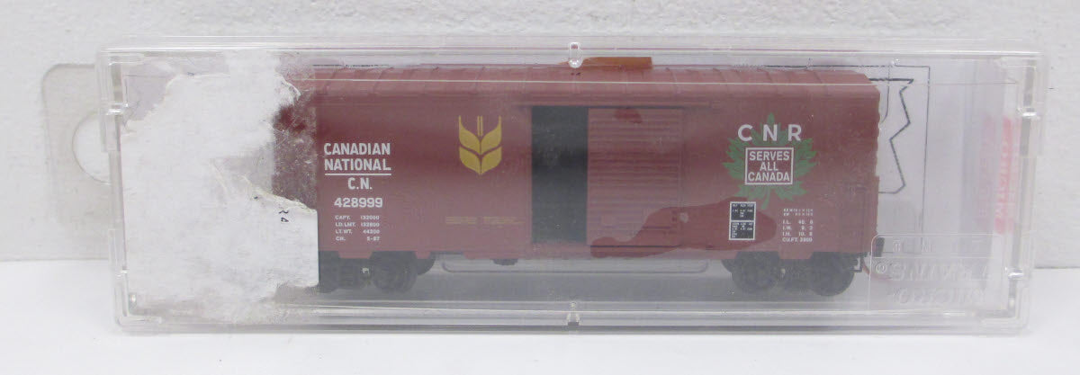 Micro-Trains 02400342 N CN 40' Standard Single Door Boxcar w/o Roofwalk #428999