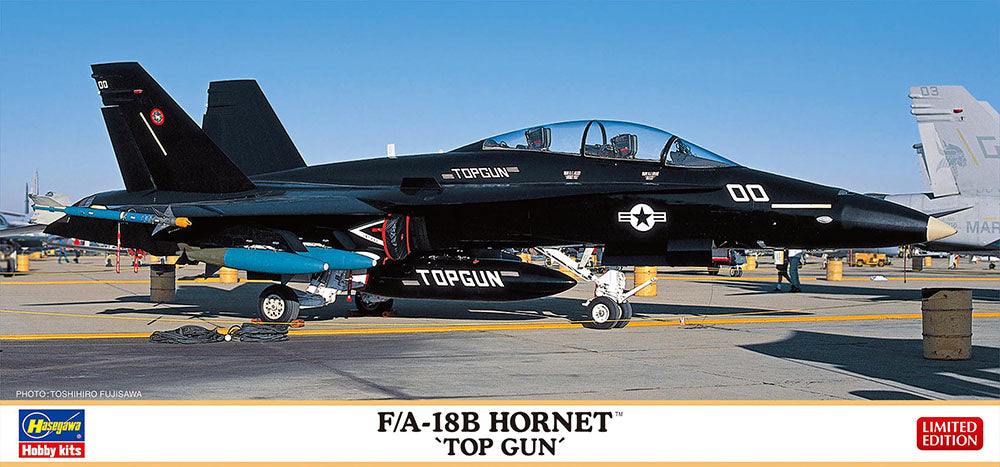 Hasegawa 02436 1:72 F/A-18B Hornet 