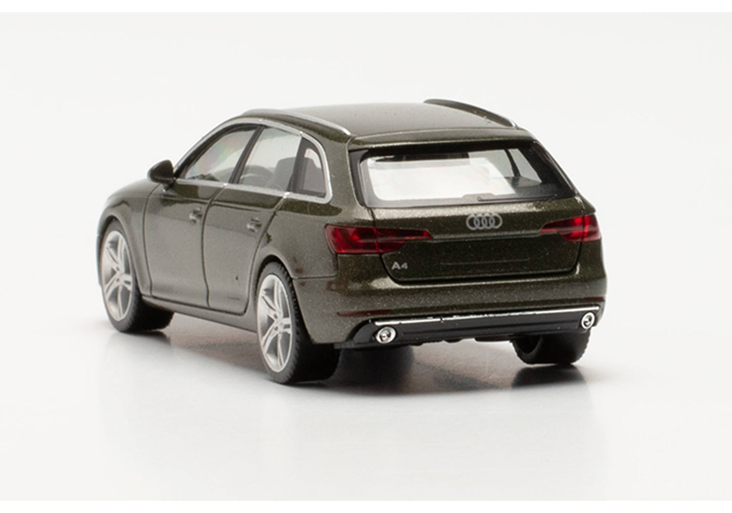 Herpa 038577G 1:87 District Green Metallic Audi A4 Avant Diecast Model