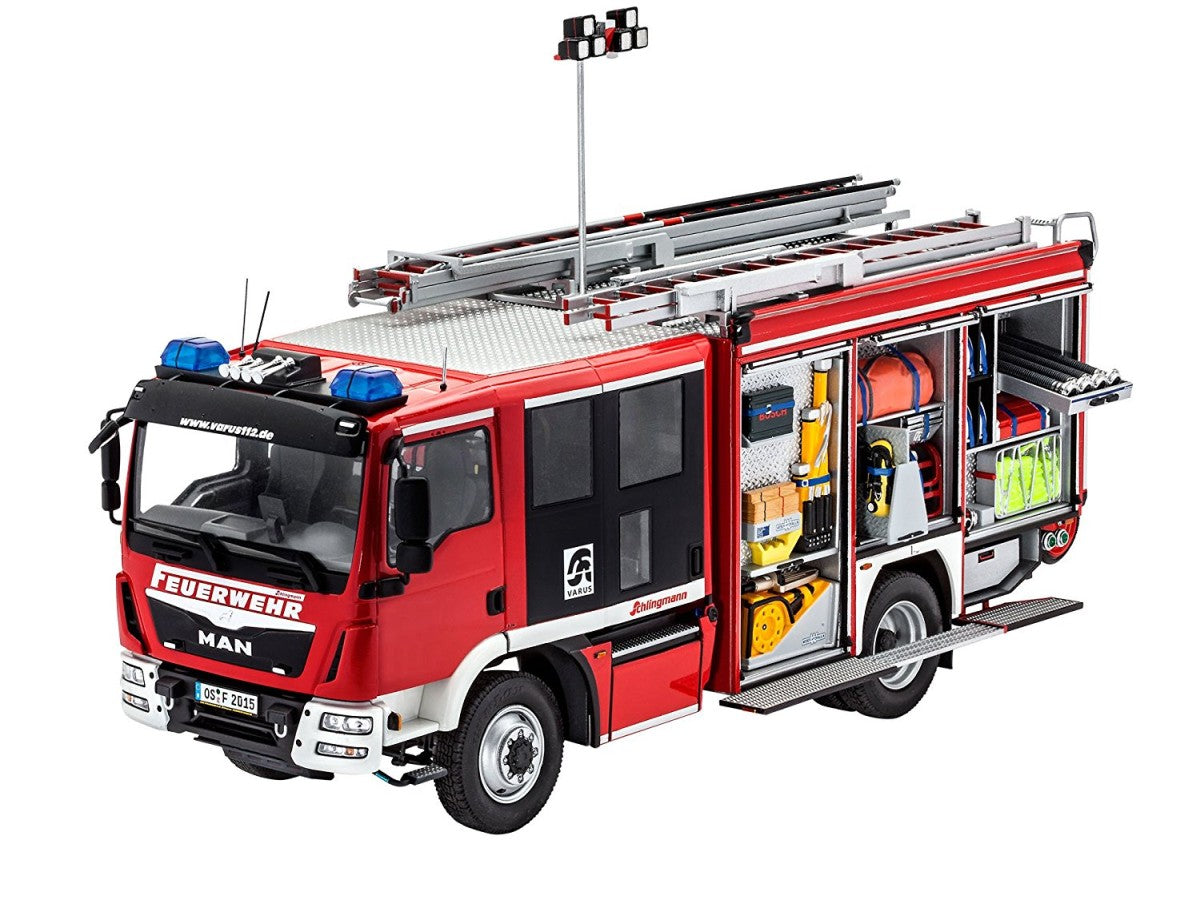 Revell of Germany 07452 1:24 Schlingmann HLF 20 MAN TGM Euro 6 Truck Plastic Kit