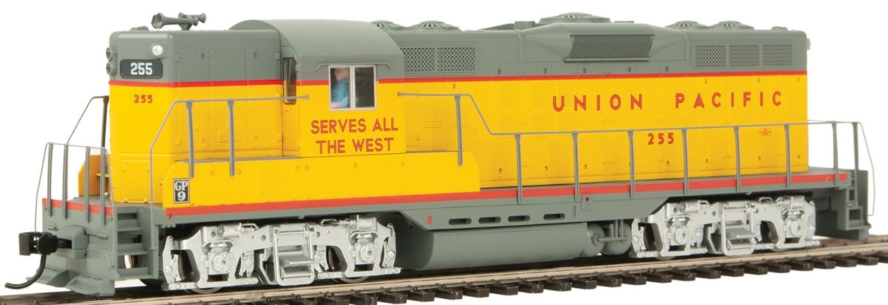 Walthers 910-10477 HO Union Pacific EMD GP9 HH PH II Diesel Locomotive #255