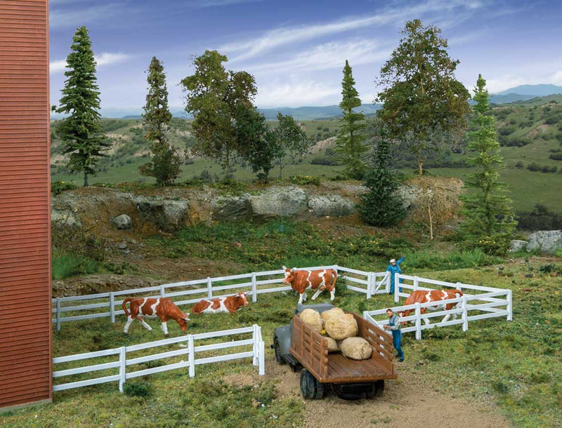 Walthers 949-4202 HO 3-Rail Farm Fence Kit