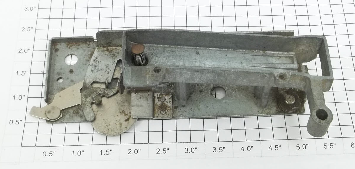 Lionel 3472-74 Base & Chute Assembly