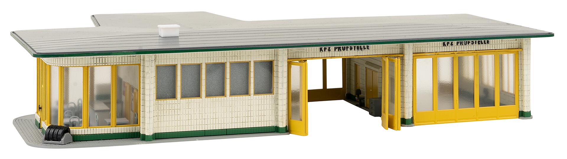 Faller 130592 HO BP Large Filling Station Building Kit