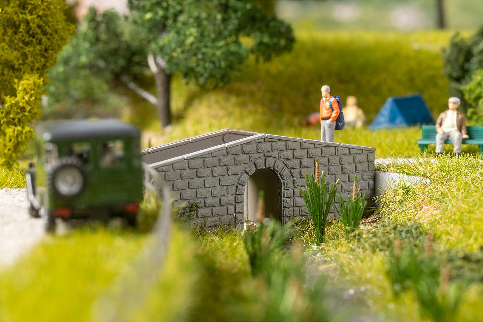 Faller 180006 HO Small Stone Bridge Building Kit