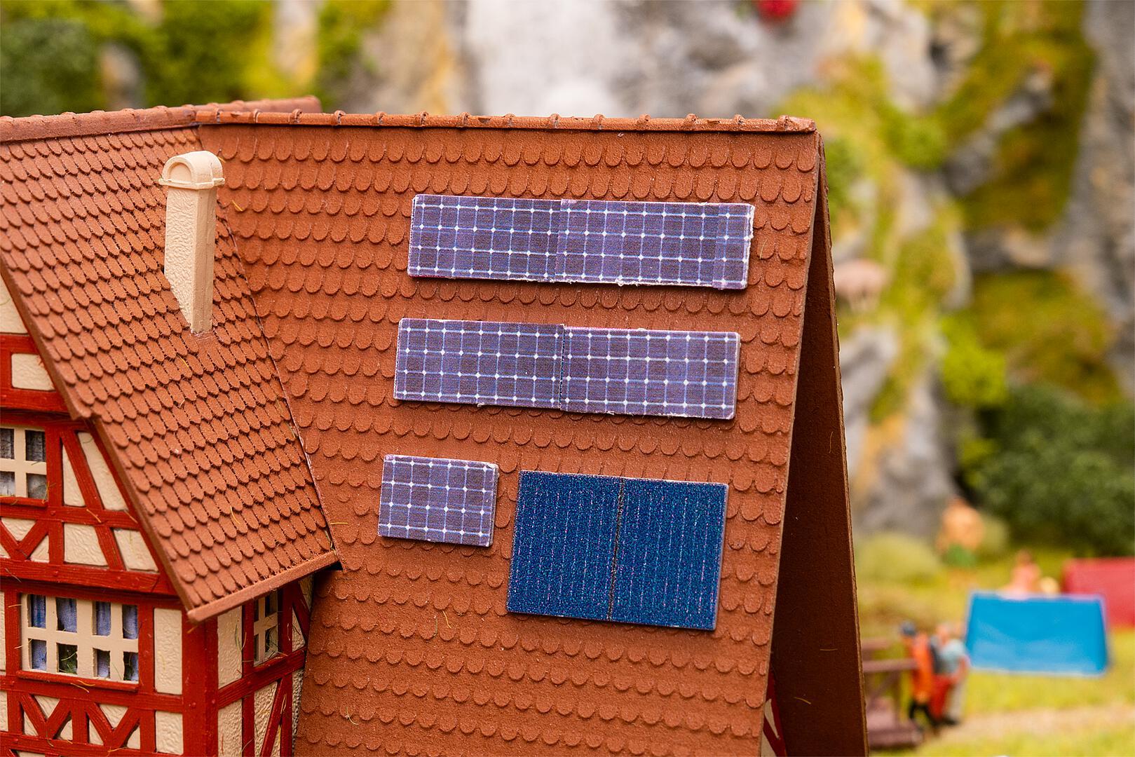 Faller 180014 HO Photovoltaic System Kit