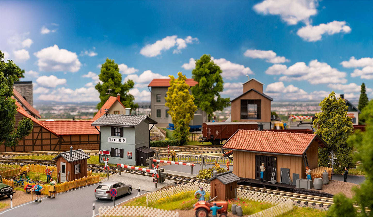 Faller 190141 HO At the Level Crossing Promotional Set Building Kit