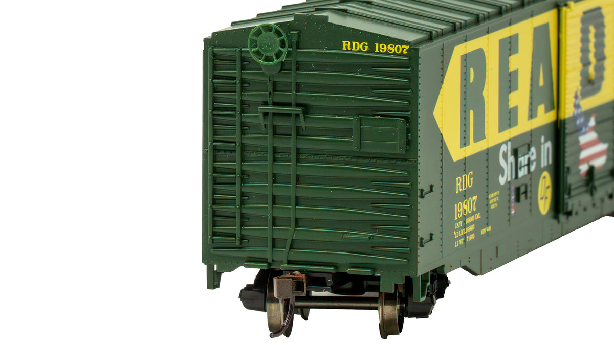 Bachmann 19416 HO Reading 50' Sliding Door Boxcar without Roofwalk #19807