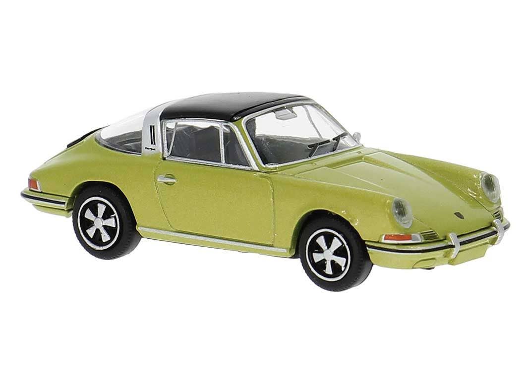 Brekina Automodelle 16269 HO Assembled Gold, Black 1963 Porsche 911E Targa Coupe