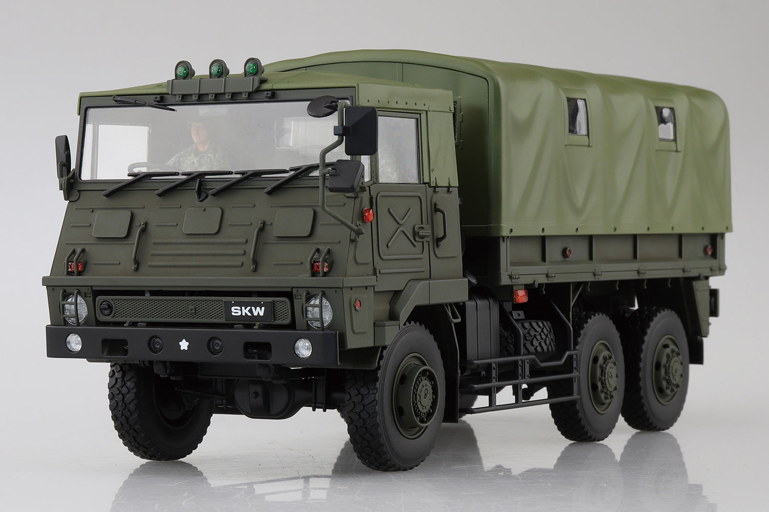 Aoshima Models 058947 1:35 JGSDF Type 73 SKW-464 Heavy Truck Plastic Model Kit