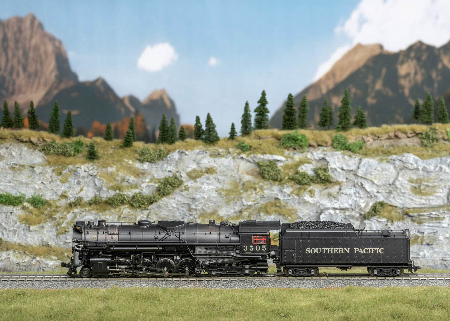 Marklin 37983 HO Southern Pacific Berkshire 2-8-4 Steam Locomotive #3505