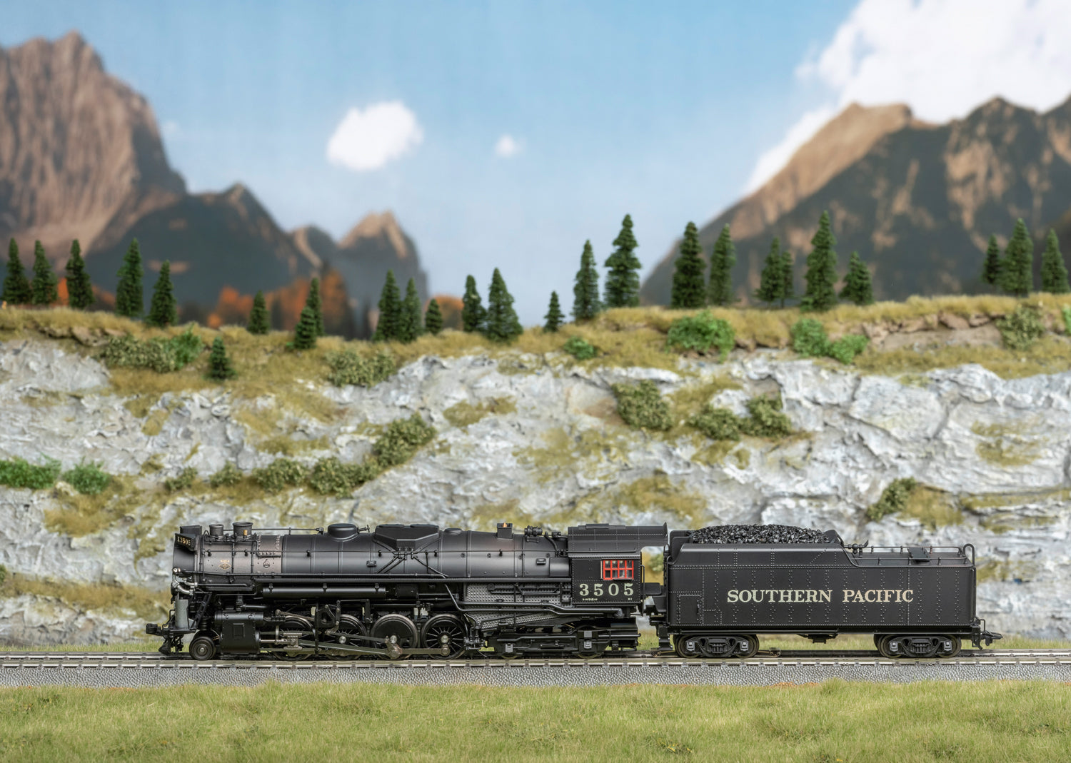 Marklin 37983 HO Southern Pacific Berkshire 2-8-4 Steam Locomotive #3505