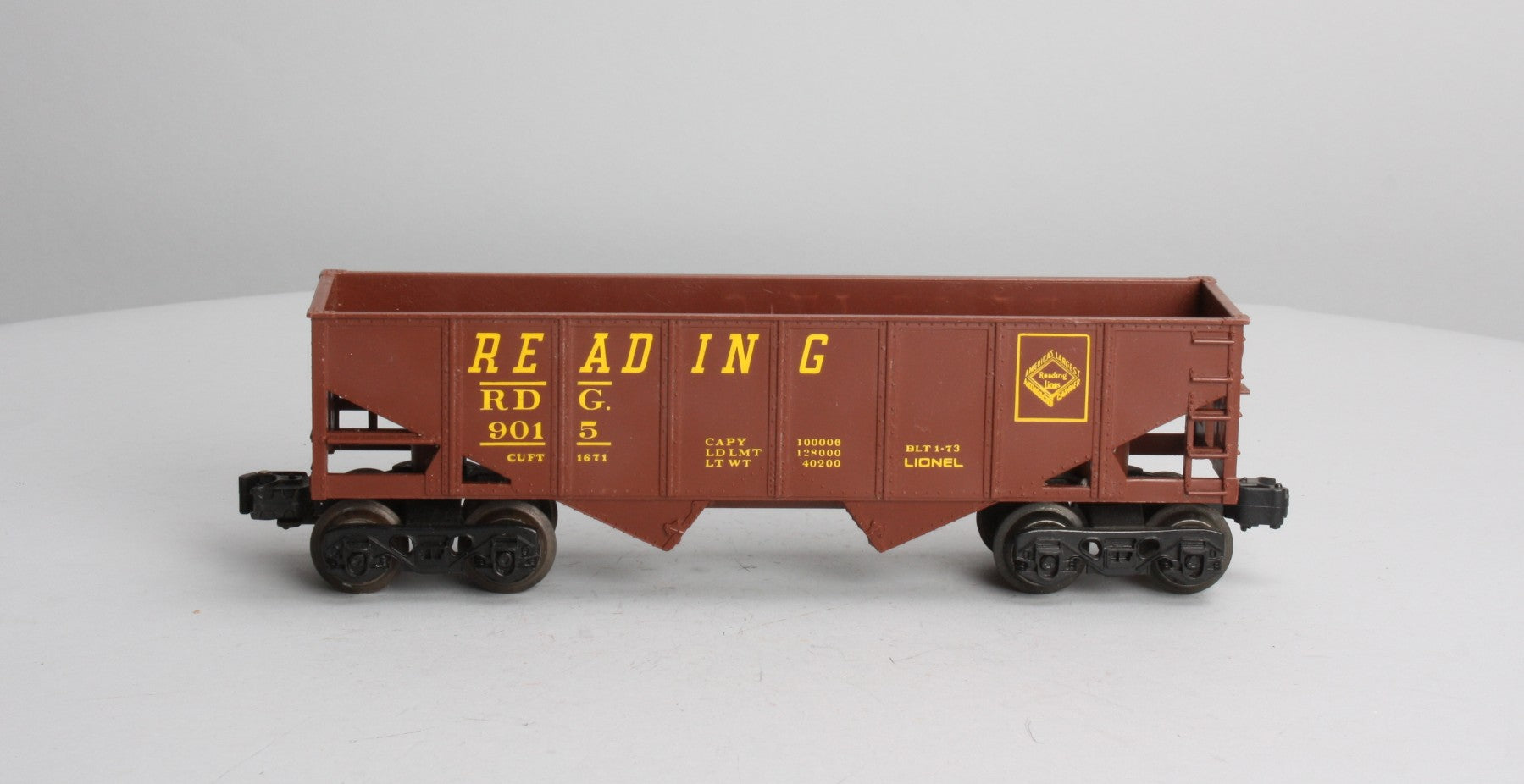 Lionel 6-9015 O Gauge Reading 2-Bay Hopper NIB