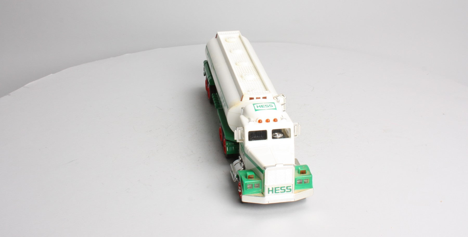 Hess 1:64 Diecast 1990 Toy Tanker Truck NIB