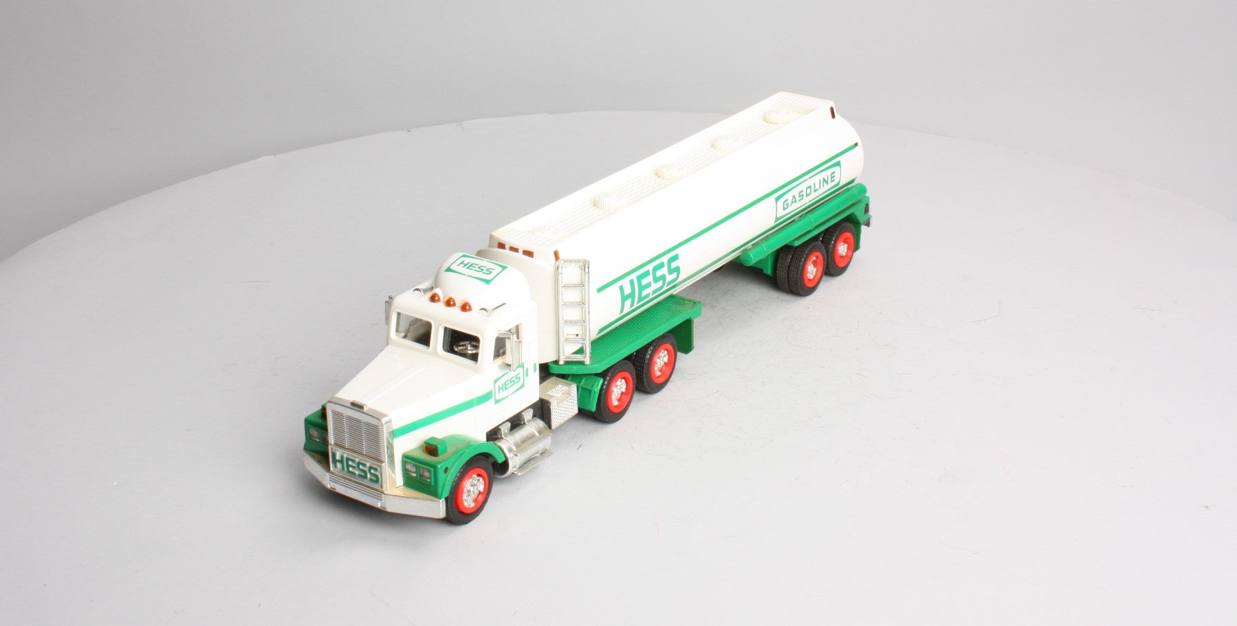 Hess 1:64 Diecast 1990 Toy Tanker Truck