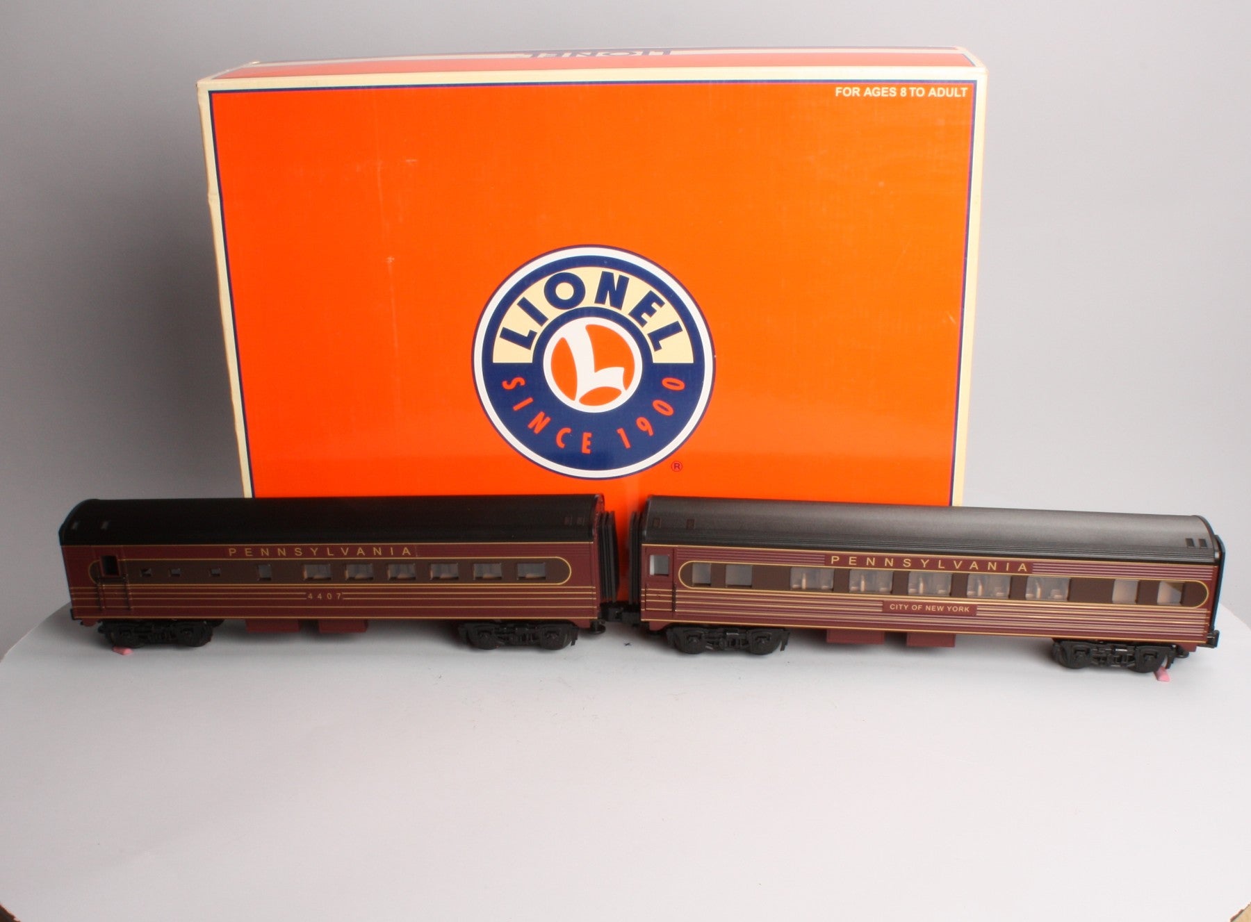 Lionel 6-39092 O27 Pennsylvania Railroad Streamline Passenger Cars (Set of 2) LN/Box