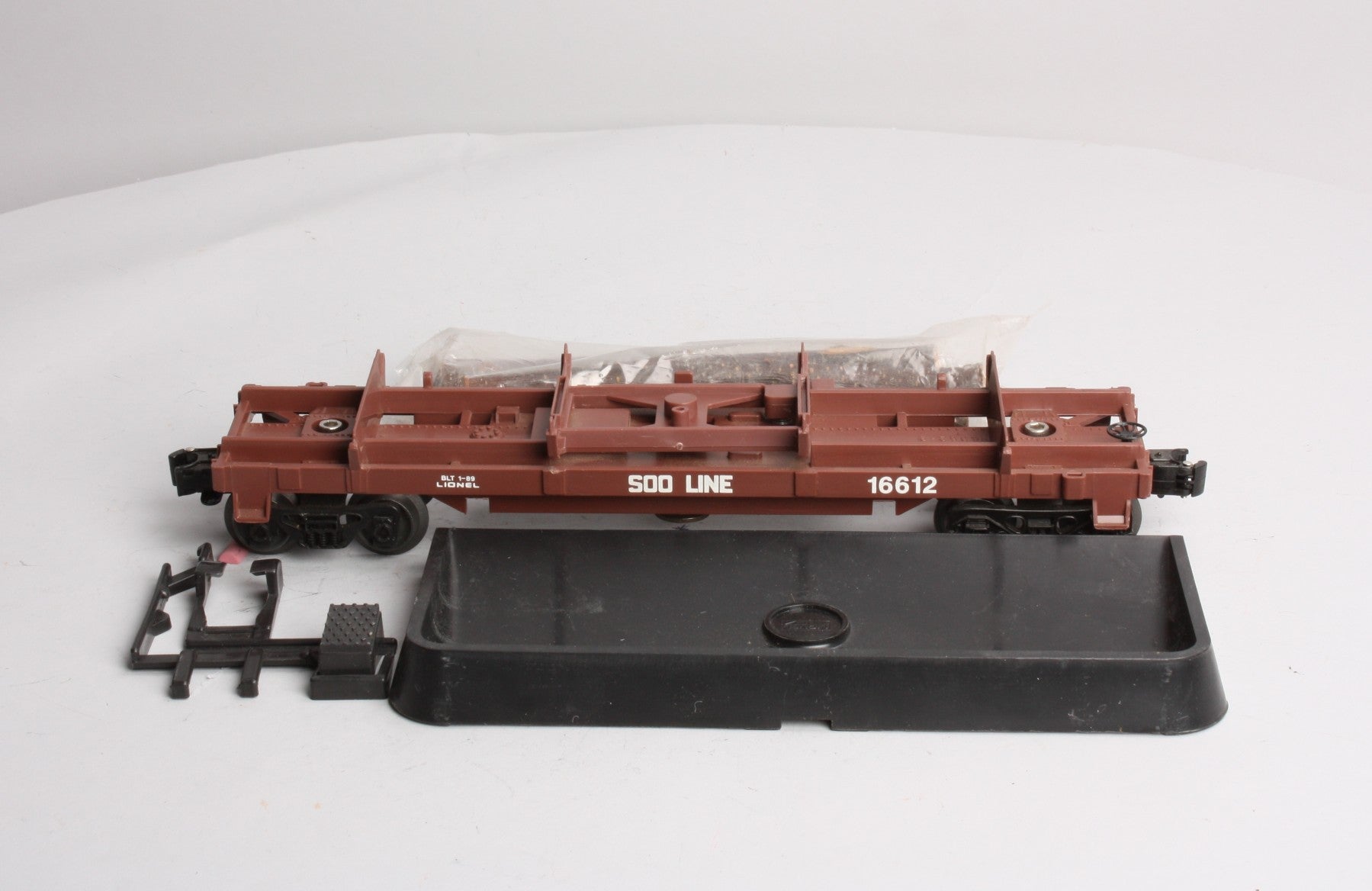 Lionel 6-16612 O Gauge SOO Line Operating Log Dump Car NIB