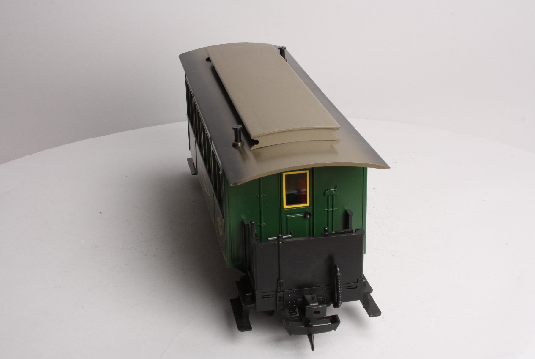 LGB 3060 G Scale Green 8-Wheel Passenger Car (No Lights) LN/Box