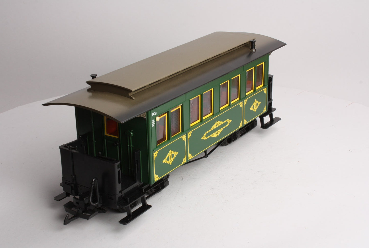LGB 3060 G Scale Green 8-Wheel Passenger Car (No Lights) LN/Box