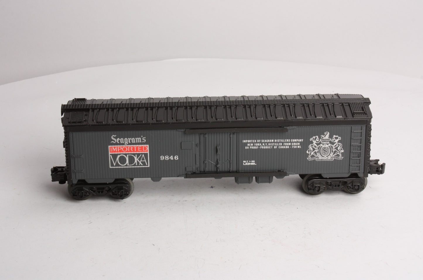 Lionel 6-9846 O Gauge Seagram's Vodka Billboard Reefer LN/Box