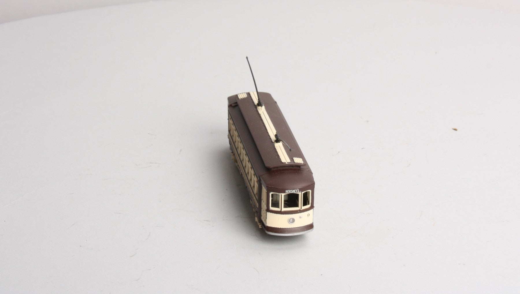 Bachmann 61039 HO Motorized Hershey Brill Trolley Car #9 LN/Box