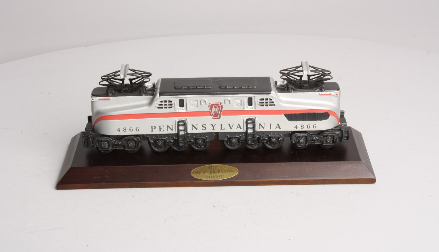 Avon Lionel Classic Collection GG-1 Pennsylvania Electric Engine w/ Wooden Base