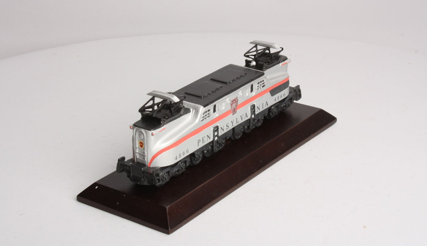 Avon Lionel Classic Collection GG-1 Pennsylvania Electric Engine w/ Wooden Base