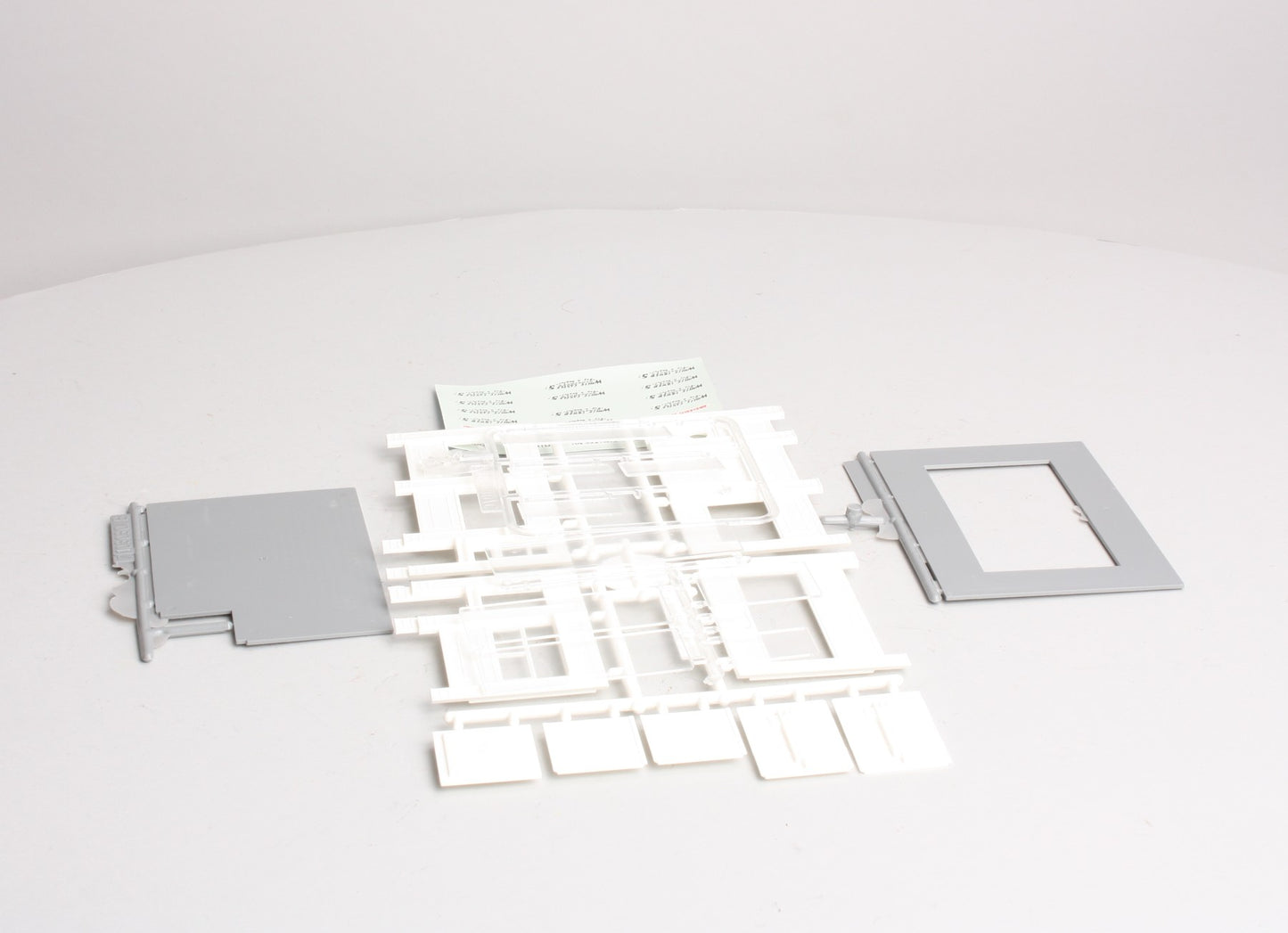 Walthers 933-3030 HO Cornerstone White Tower Restaurant Building Kit