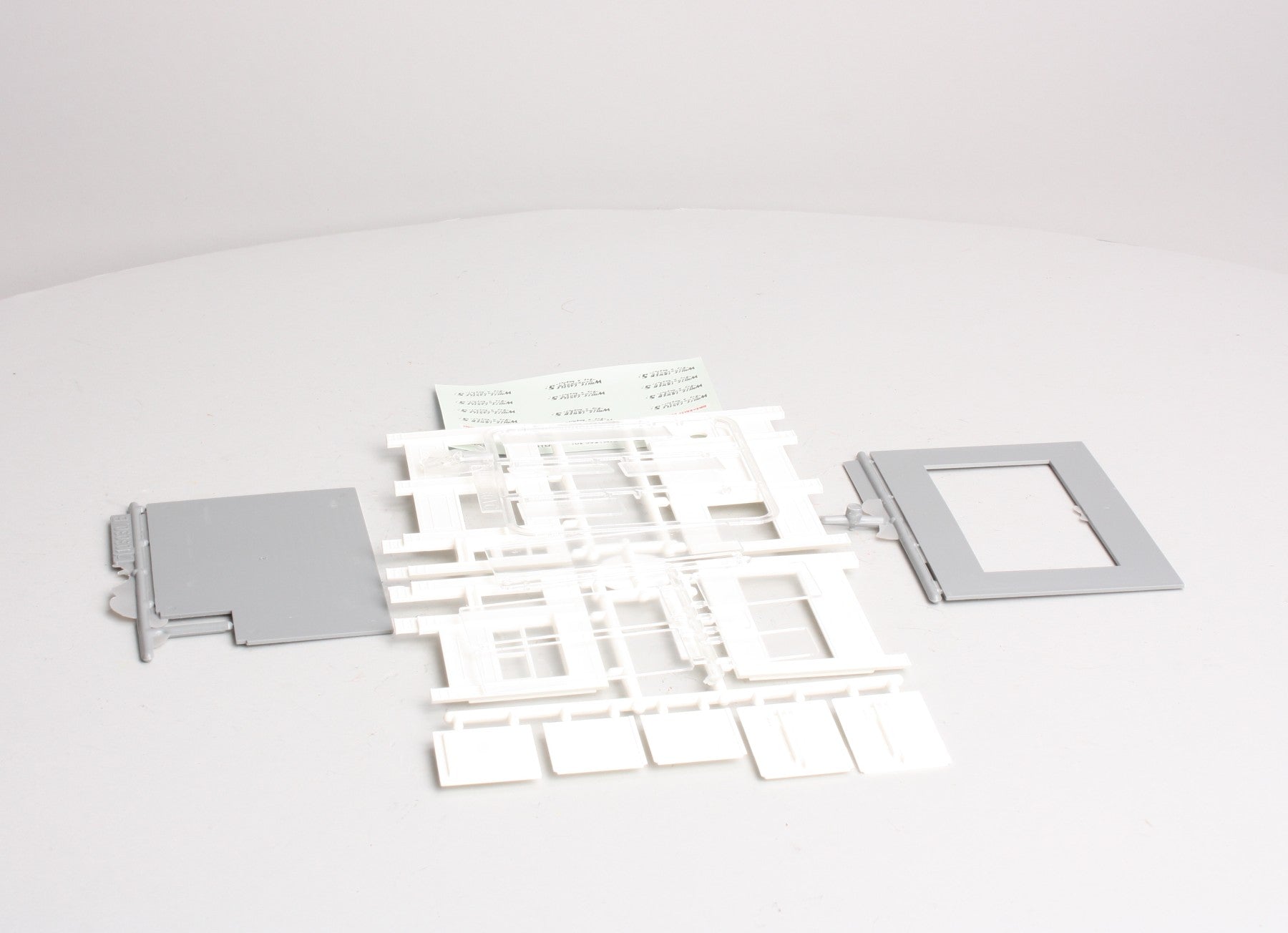 Walthers 933-3030 HO Cornerstone White Tower Restaurant Building Kit