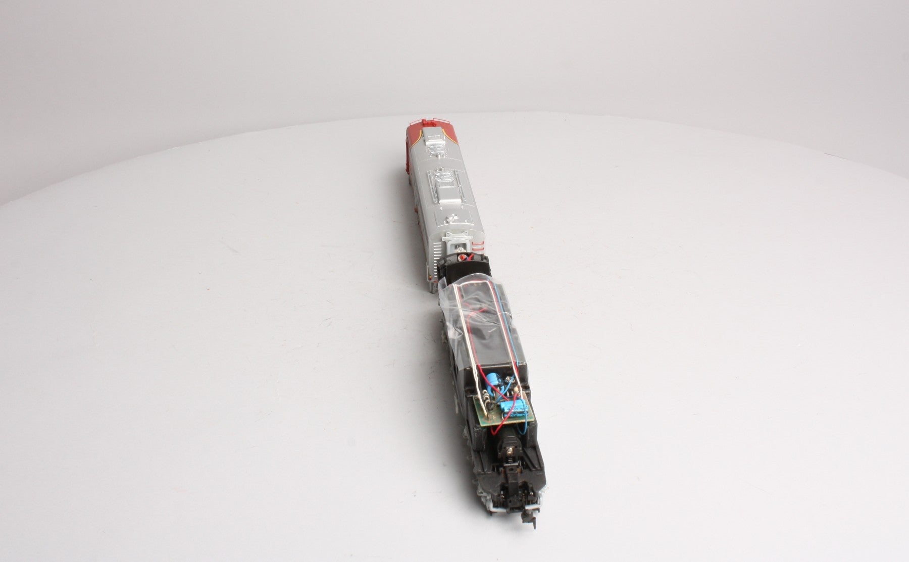 Proto 2000 8035 HO Life-Like Atchison Topeka & Santa Fe E8/9 Diesel Loco #87 LN/Box