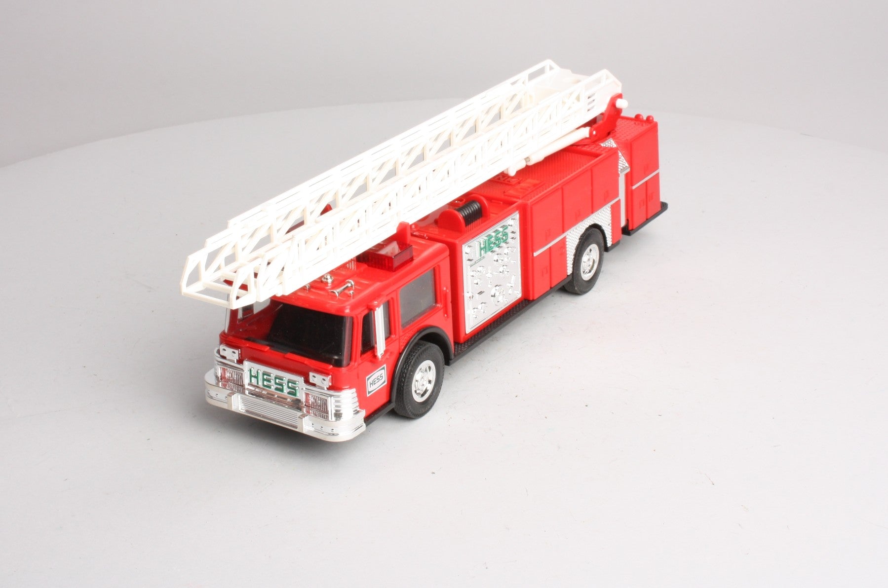 Hess 1986 Fire Truck Bank