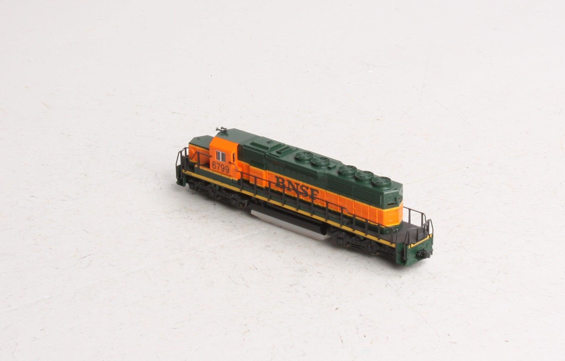 Kato 176-4901 N Scale BNSF SD40-2 Diesel Locomotive #6799 LN/Box