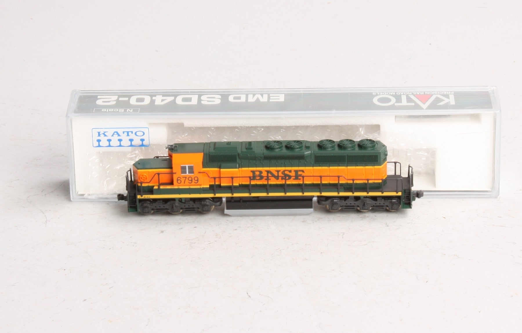 Kato 176-4901 N Scale BNSF SD40-2 Diesel Locomotive #6799 LN/Box