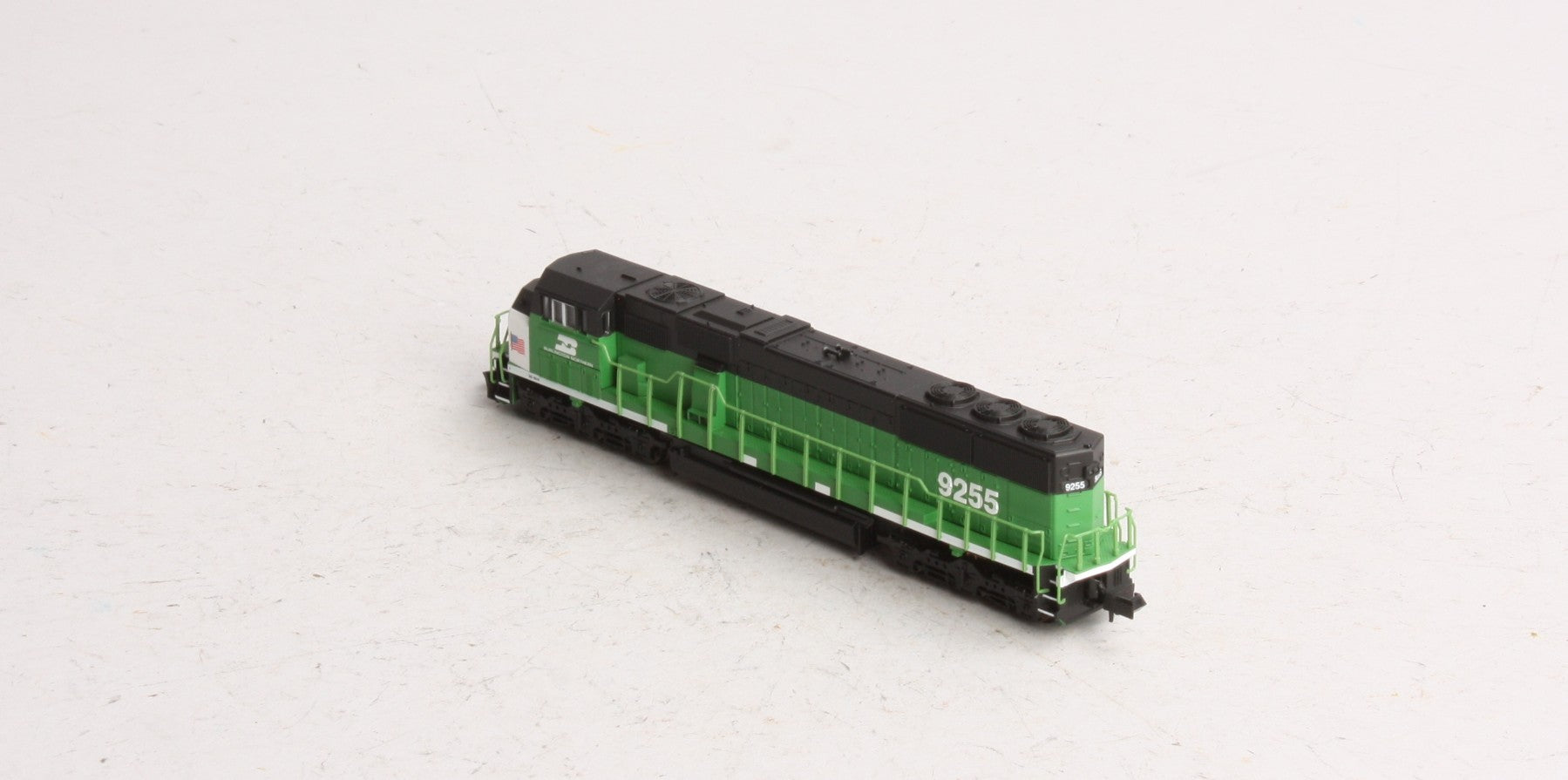 Atlas 49251 N Scale Burlington Northern SD-60M Diesel Locomotive #9255 LN/Box
