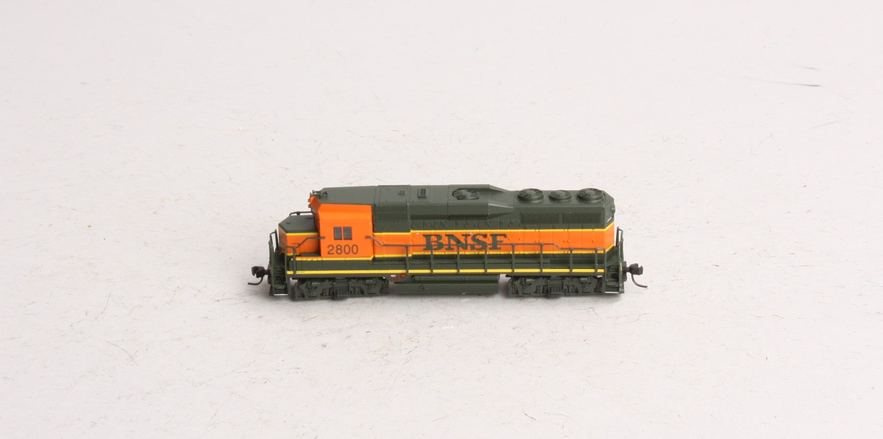 Atlas 47512 N Scale BNSF GP-30 Diesel Locomotive #2800 LN/Box
