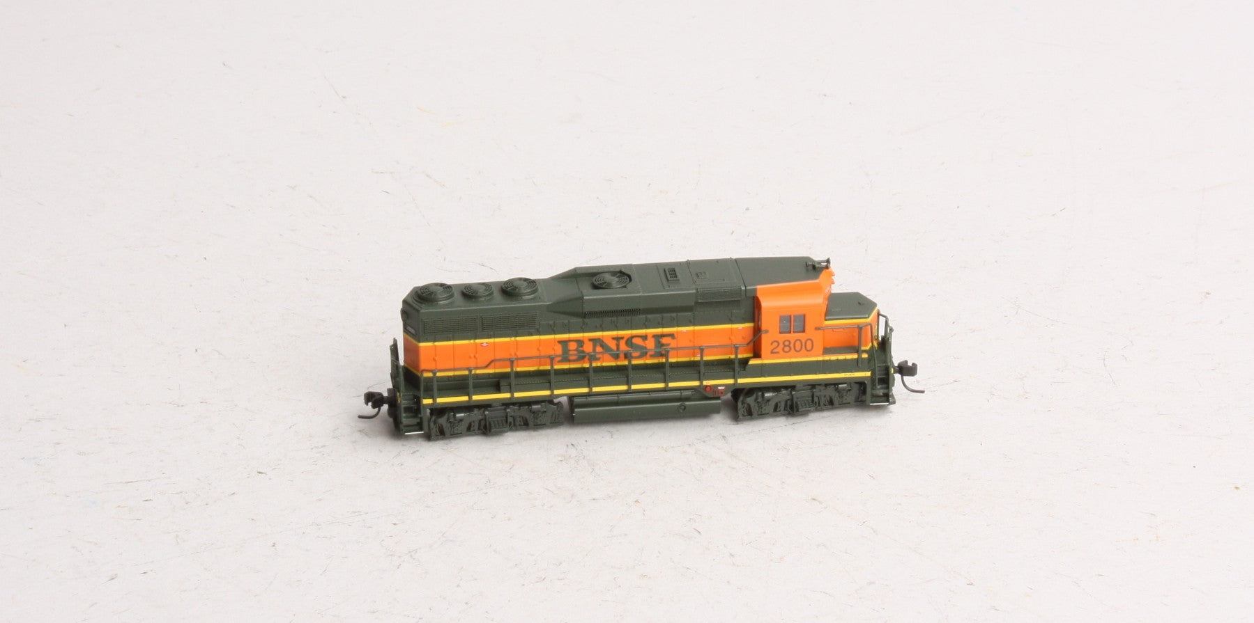 Atlas 47512 N Scale BNSF GP-30 Diesel Locomotive #2800 LN/Box
