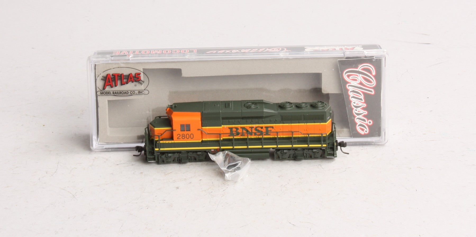 Atlas 47512 N Scale BNSF GP-30 Diesel Locomotive #2800 LN/Box
