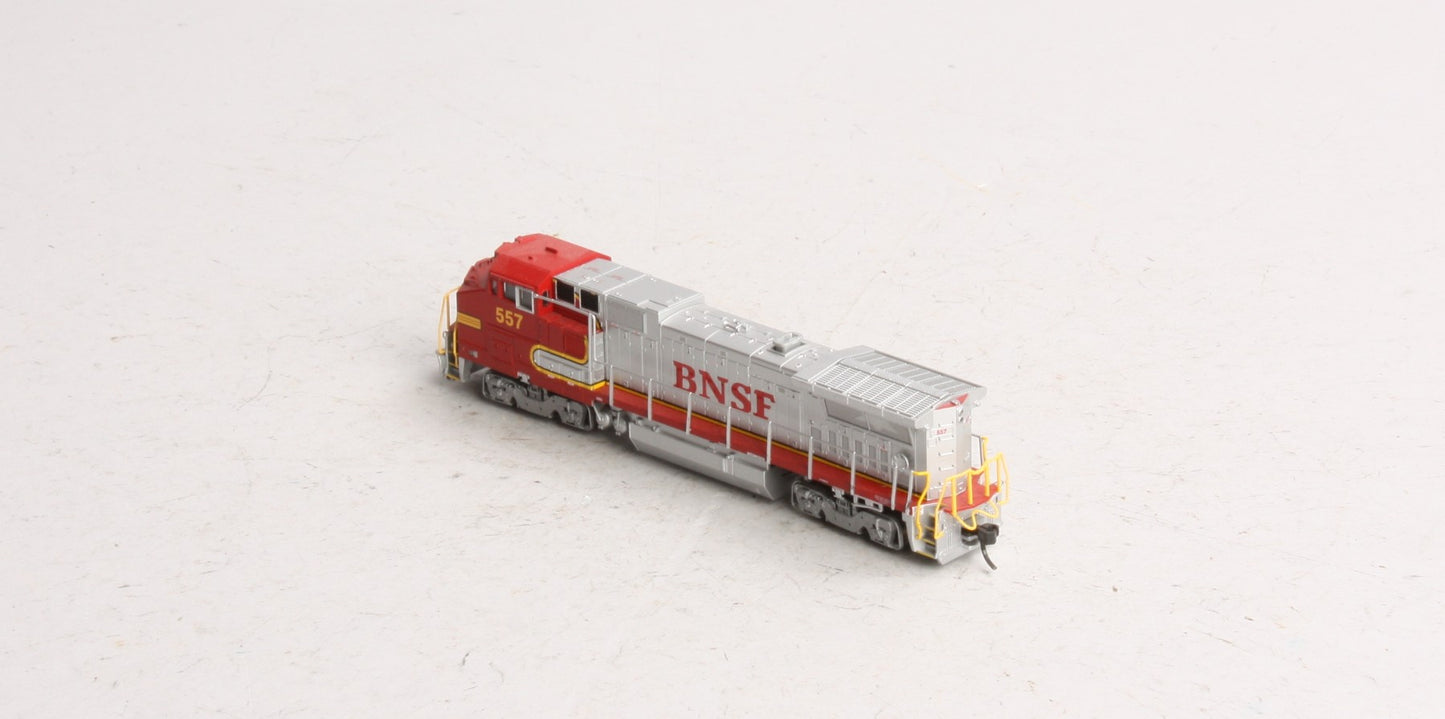 Atlas 48805 N Scale BNSF Dash 8-40BW Diesel Locomotive #557