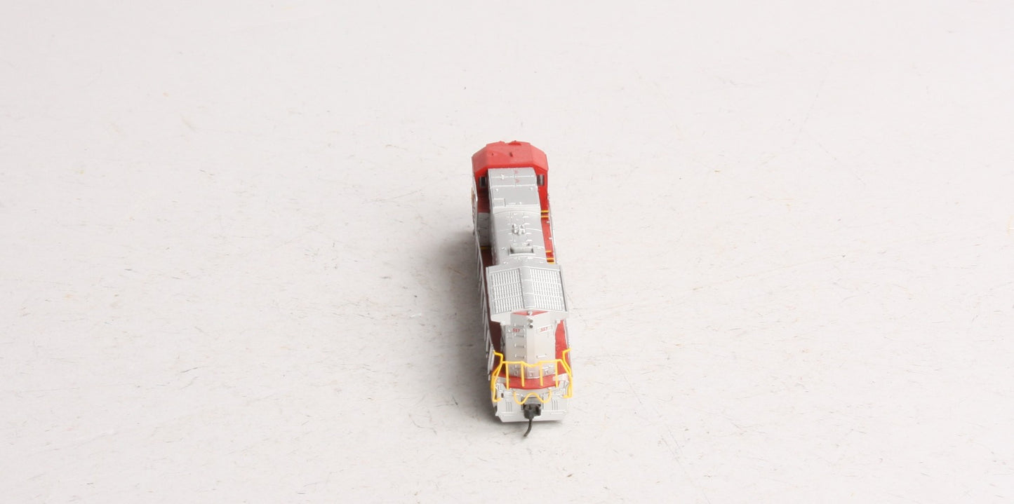 Atlas 48805 N Scale BNSF Dash 8-40BW Diesel Locomotive #557