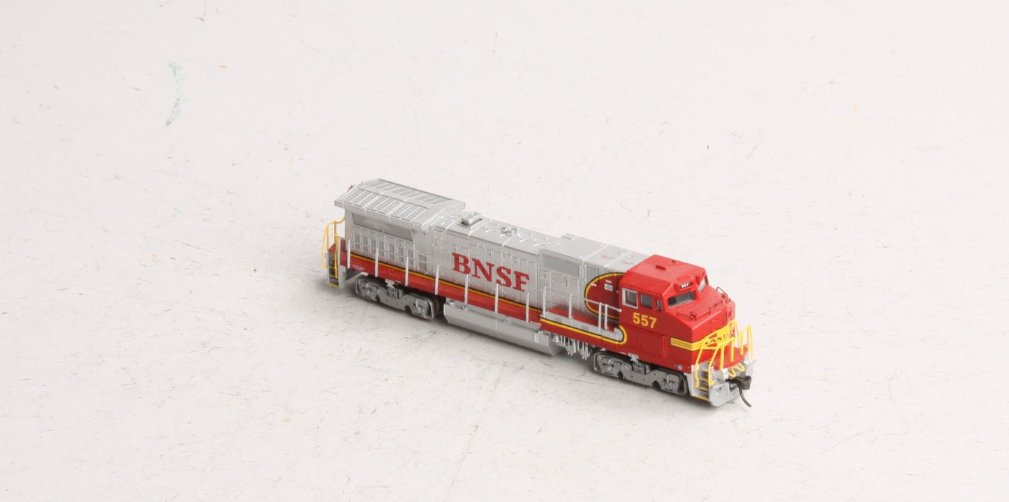 Atlas 48805 N Scale BNSF Dash 8-40BW Diesel Locomotive #557