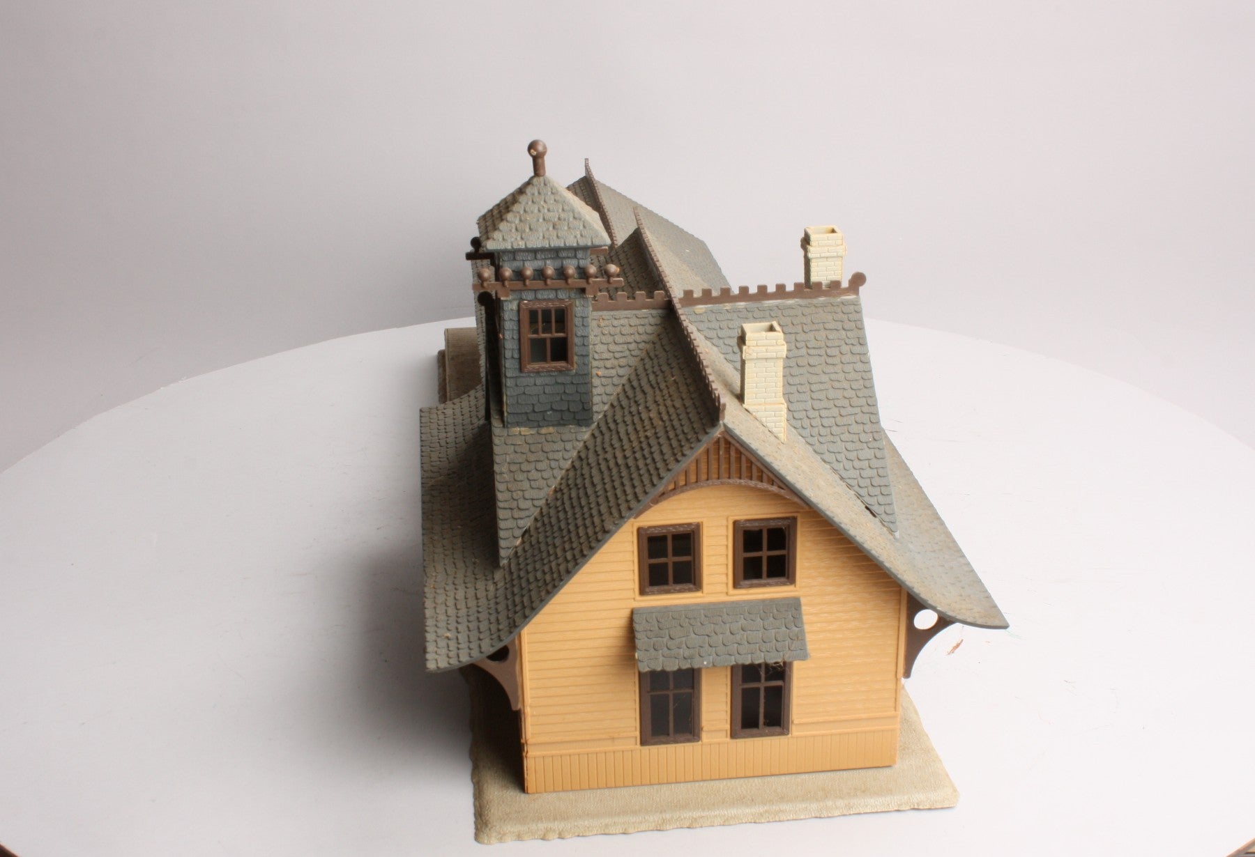 Lionel 6-2709 O Rico Station Building Kit - Assembled
