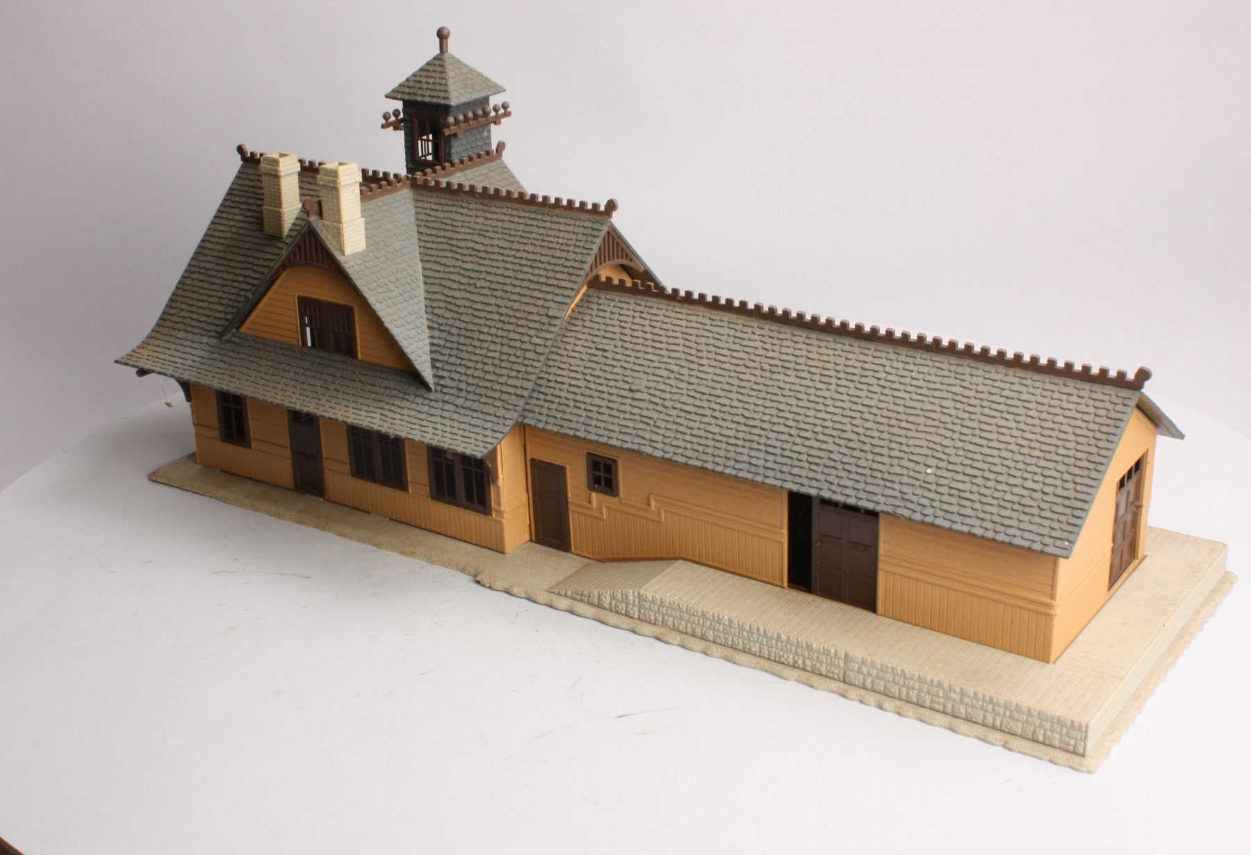 Lionel 6-2709 O Rico Station Building Kit - Assembled – Trainz
