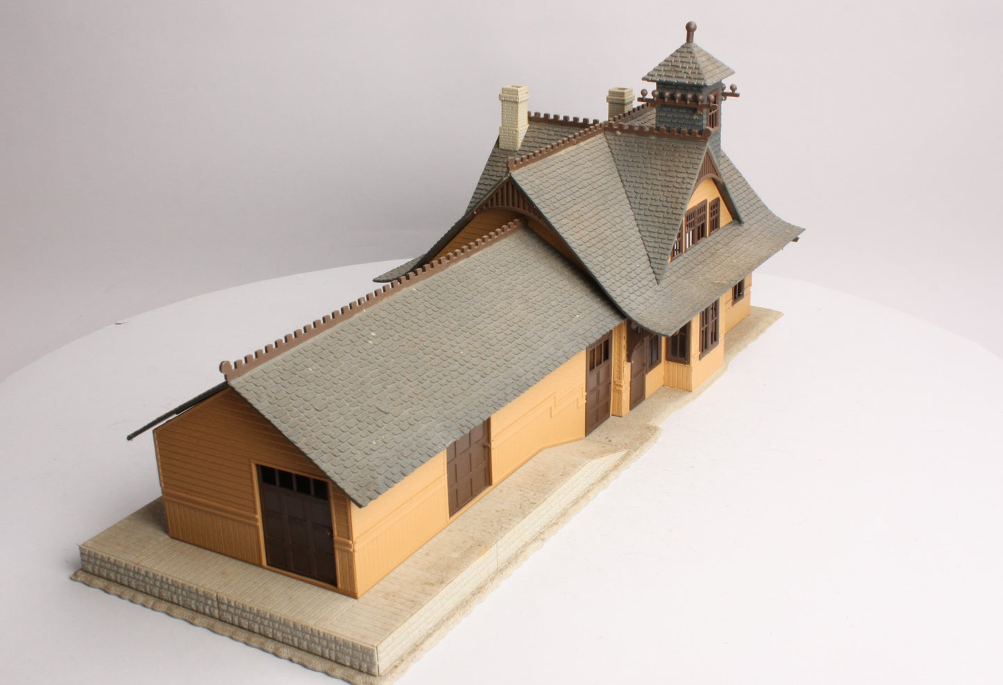 Lionel 6-2709 O Rico Station Building Kit - Assembled