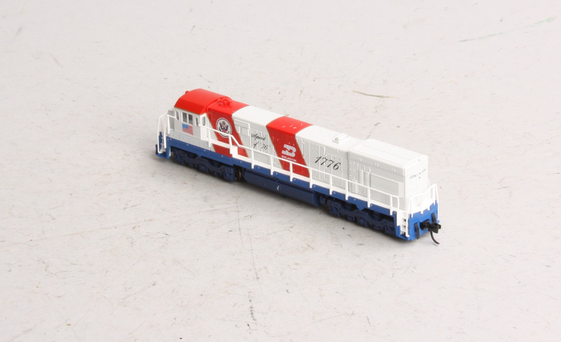新品未使用KATO 176-0937 GE U30C  Bicentennial Kato 176-0937 N U30C BN #1776/Bicentennial Powered Diesel