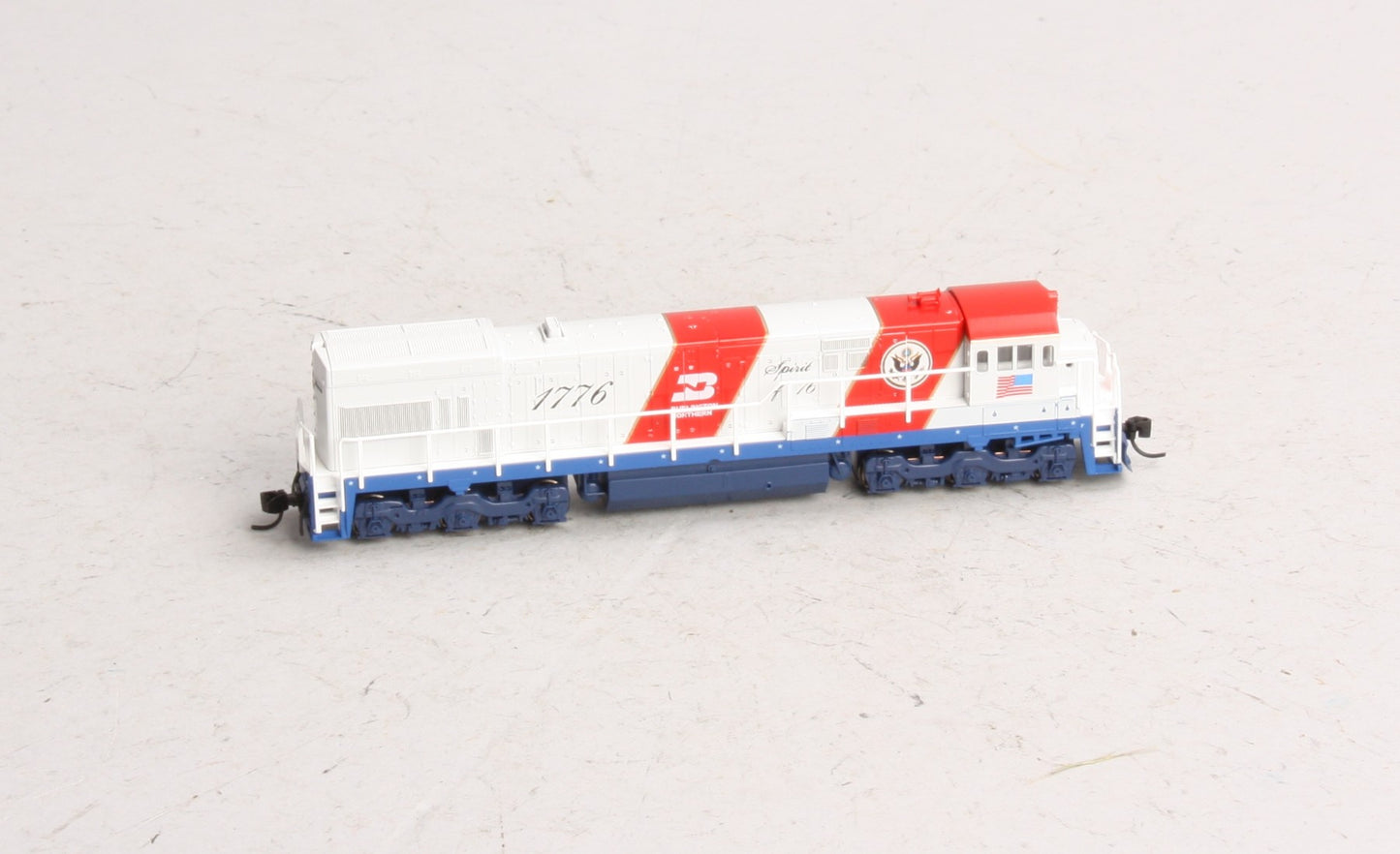 Kato 176-0937 N U30C BN #1776/Bicentennial Powered Diesel Locomotive