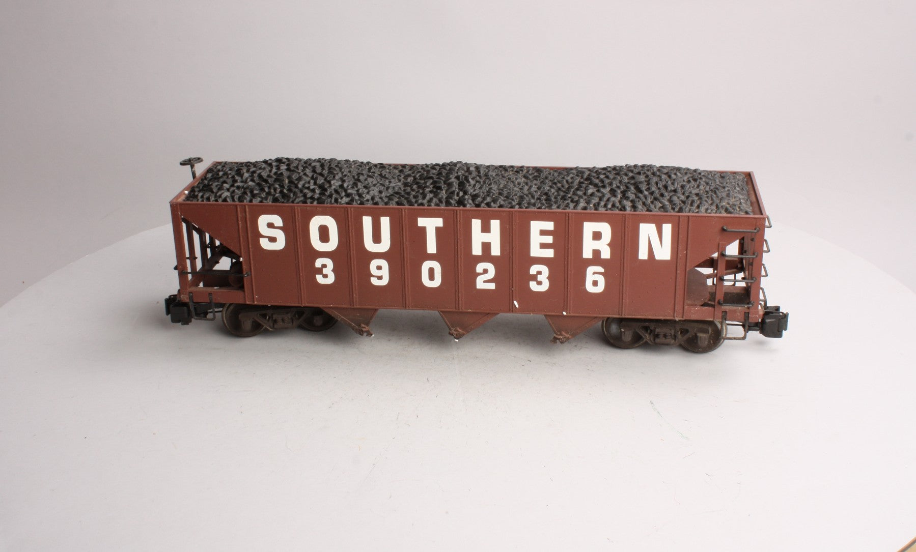 Bachmann 98204 G Southern 3 Bay Hopper with Coal Load #390235 (Metal Wheels)