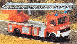 Busch 5608 MB LP 809 Fire trk w/ldr