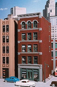 City Classics 106 HO 106 East Ohio Street Retail 5-Story Building Kit