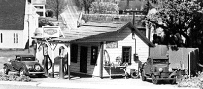 Evergreen Hill 206 HO 30's Gas Station Building Kit